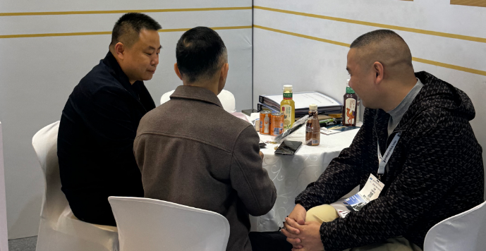 华荣华 | 慕尼黑上海电子生产设备展第二天：热度不减，探针赋能智造深耕致远